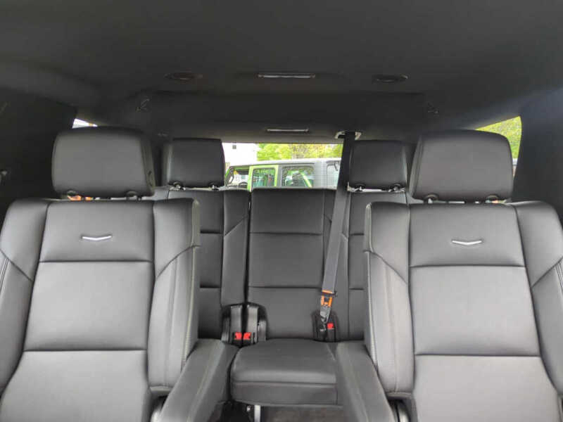 2022 Cadillac Escalade Luxury