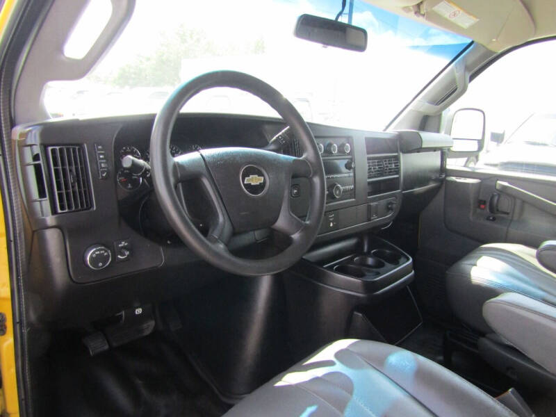 2017 Chevrolet Express 2500