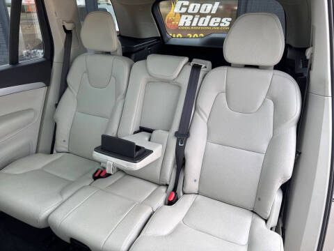 2016 Volvo XC90 T5 Momentum