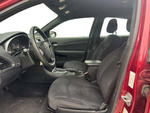 2013 Chrysler 200 LX