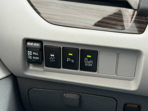 2015 Toyota Sienna XLE 8-Passenger