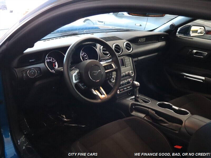 2020 Ford Mustang EcoBoost