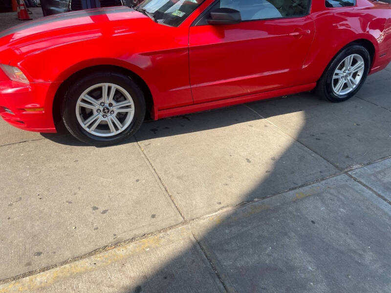 2013 Ford Mustang V6