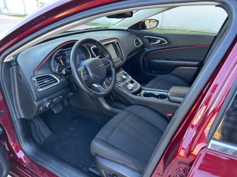 2016 Chrysler 200 Limited