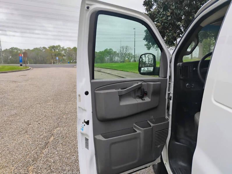 2019 Chevrolet Express 2500