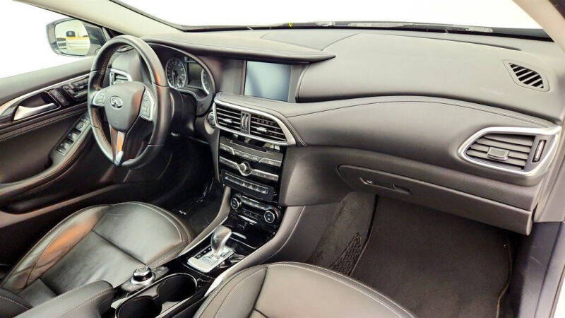 2018 Infiniti QX30