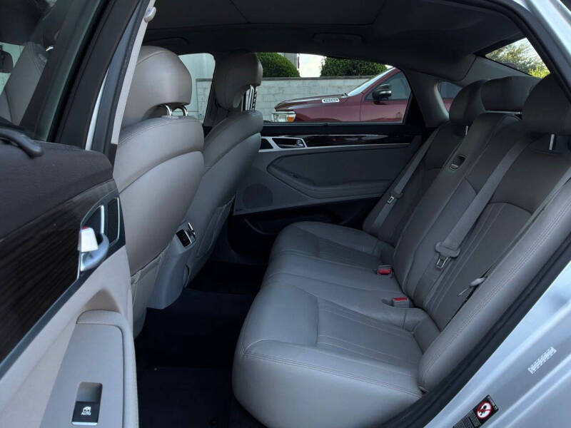2016 Hyundai Genesis
