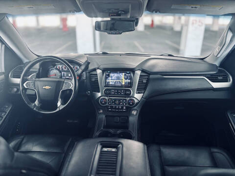 2017 Chevrolet Suburban LT