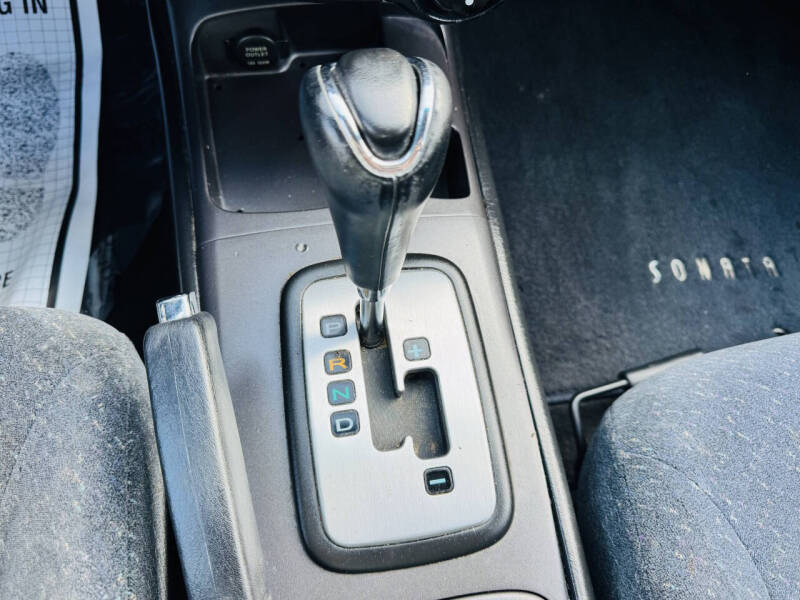 2005 Hyundai Sonata GL