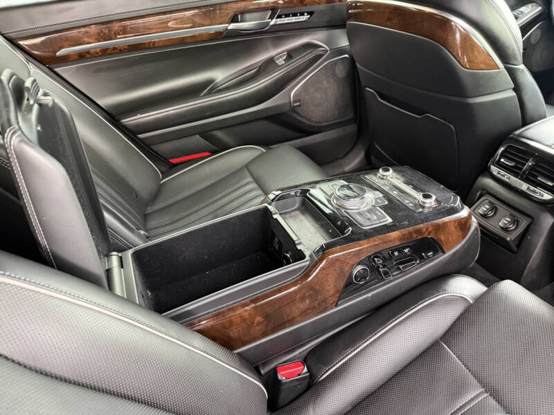 2017 Genesis G90 5.0 Ultimate