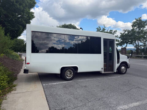2018 Ford E-450