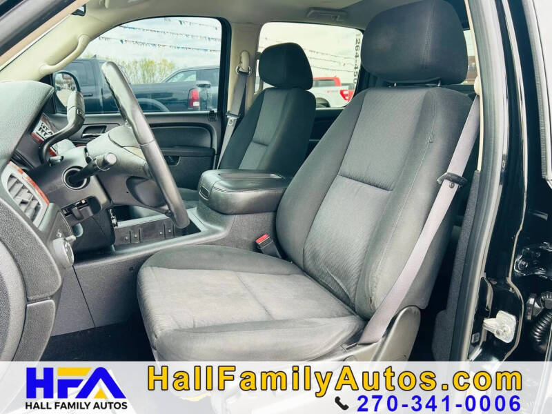 2011 Chevrolet Avalanche LS