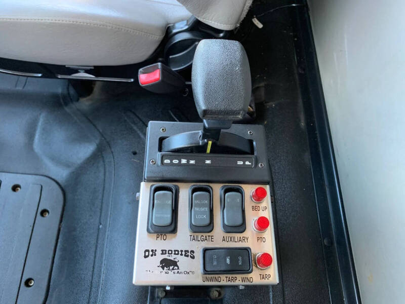2016 Freightliner M2 106