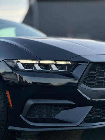 2025 Ford Mustang EcoBoost Premium