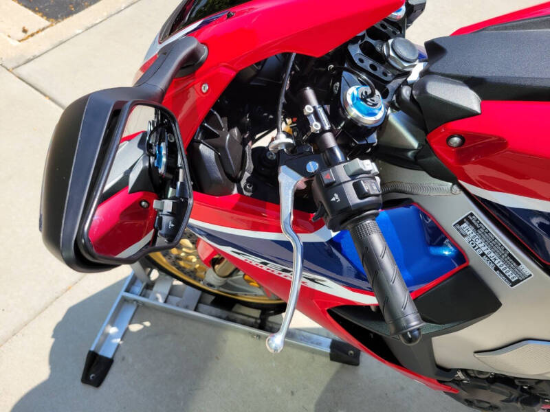 2018 Honda CBR1000RR SP
