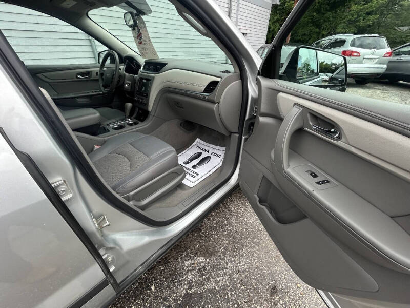 2013 Chevrolet Traverse LS