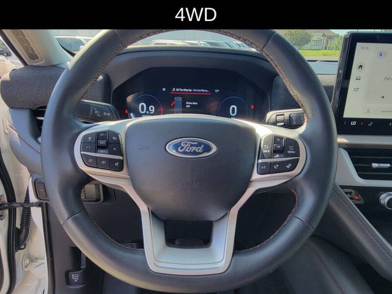 2025 Ford Explorer Active