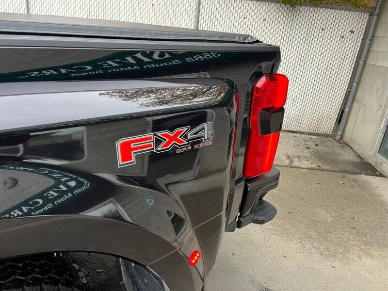 2024 Ford F-350 Super Duty Platinum