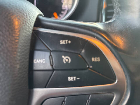 2019 Jeep Grand Cherokee Laredo