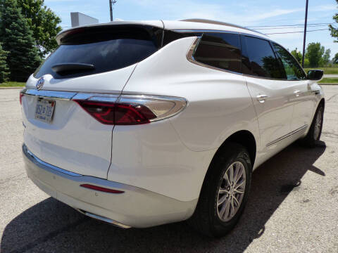 2023 Buick Enclave Essence