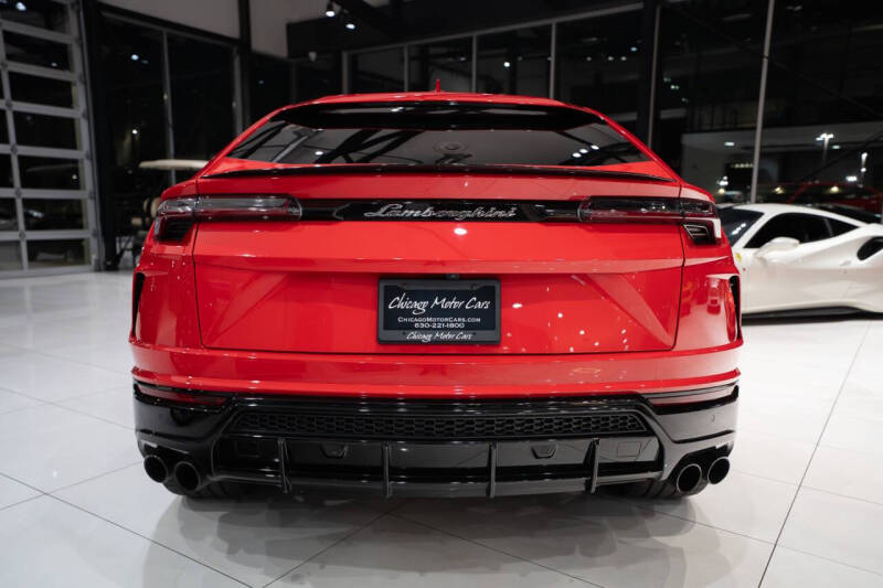 2022 Lamborghini Urus