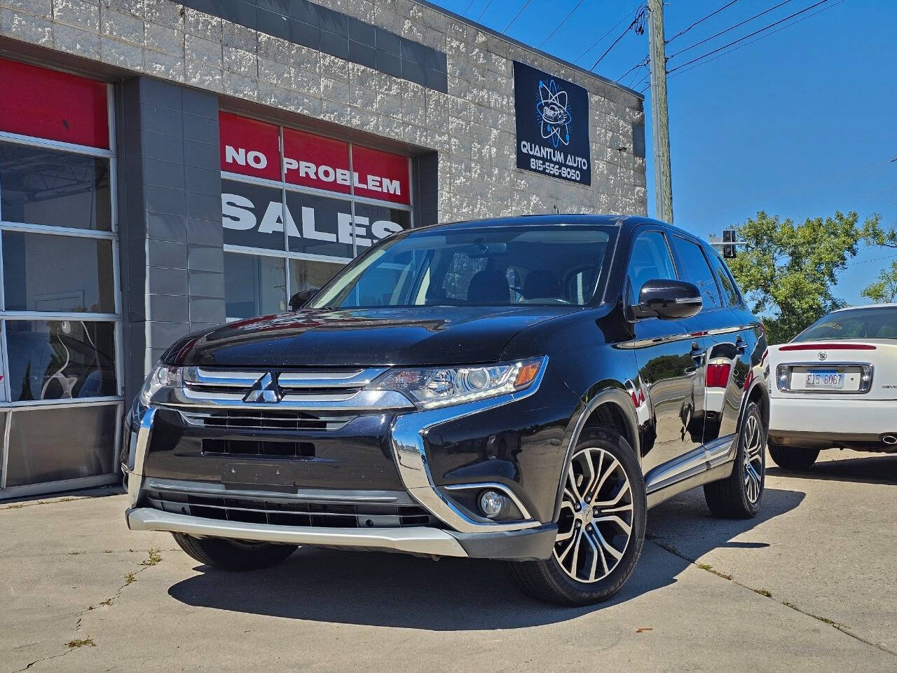 2018 Mitsubishi Outlander for sale at Quantum Auto Co in Plainfield, IL