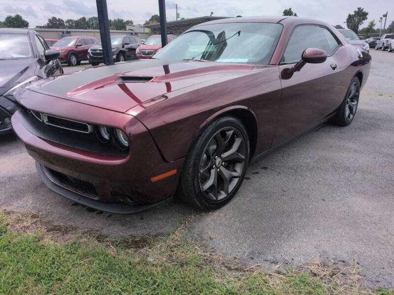 2018 Dodge Challenger SXT's photo