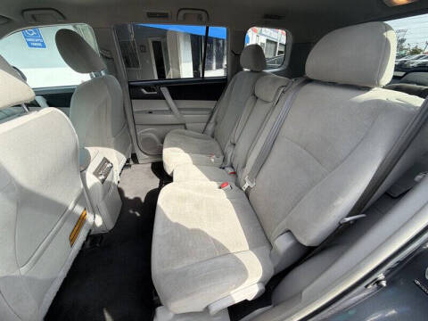 2013 Toyota Highlander Plus