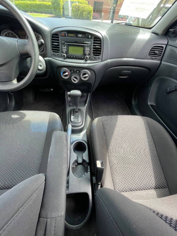 2011 Hyundai Accent GS