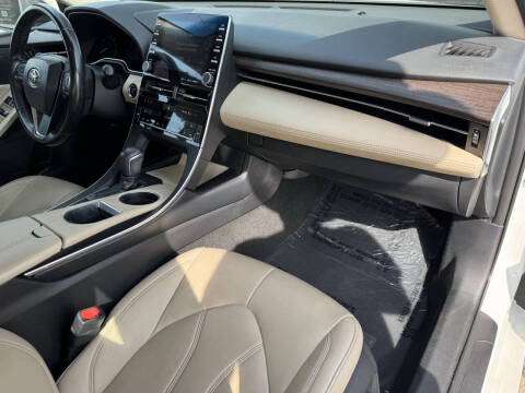 2019 Toyota Avalon XLE