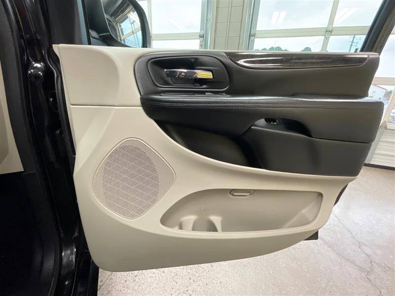 2020 Dodge Grand Caravan SE