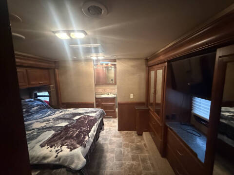 2014 Thor Motor Coach challanger