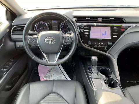 2020 Toyota Camry SE