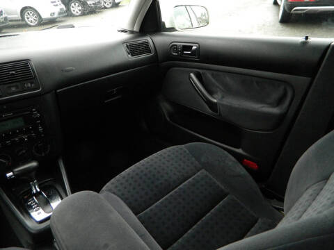 2003 Volkswagen Golf GLS