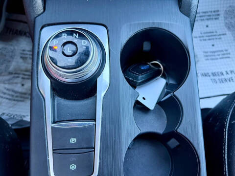 2020 Ford Escape SEL