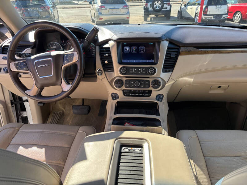 2017 GMC Yukon Denali