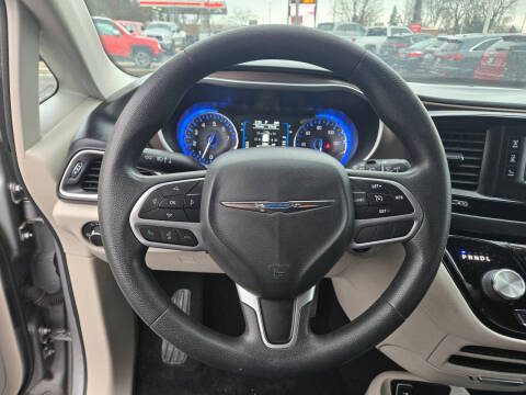 2017 Chrysler Pacifica LX