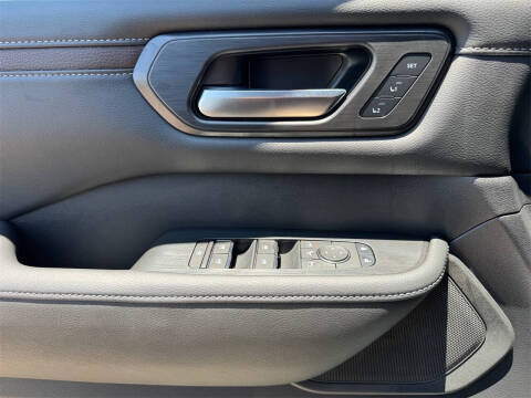 2025 Nissan Armada SL