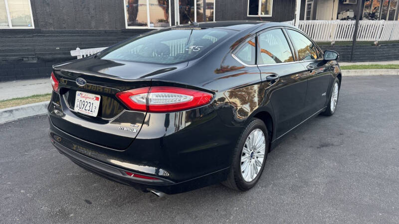 2014 Ford Fusion Hybrid SE