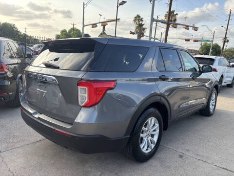 2021 Ford Explorer