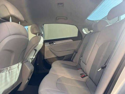 2017 Hyundai Sonata SE