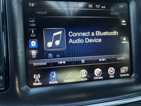 2016 Dodge Challenger 392 HEMI Scat Pack Shaker