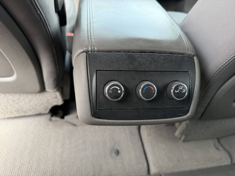 2012 Chevrolet Traverse LS