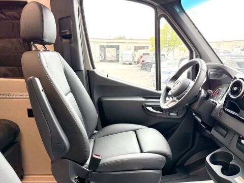 2025 Mercedes-Benz Sprinter