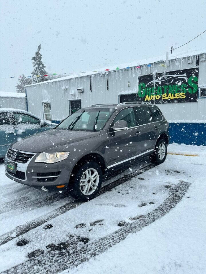 2008 Volkswagen Touareg 2 for sale at GREATNESS AUTO SALES in Green Bay, WI