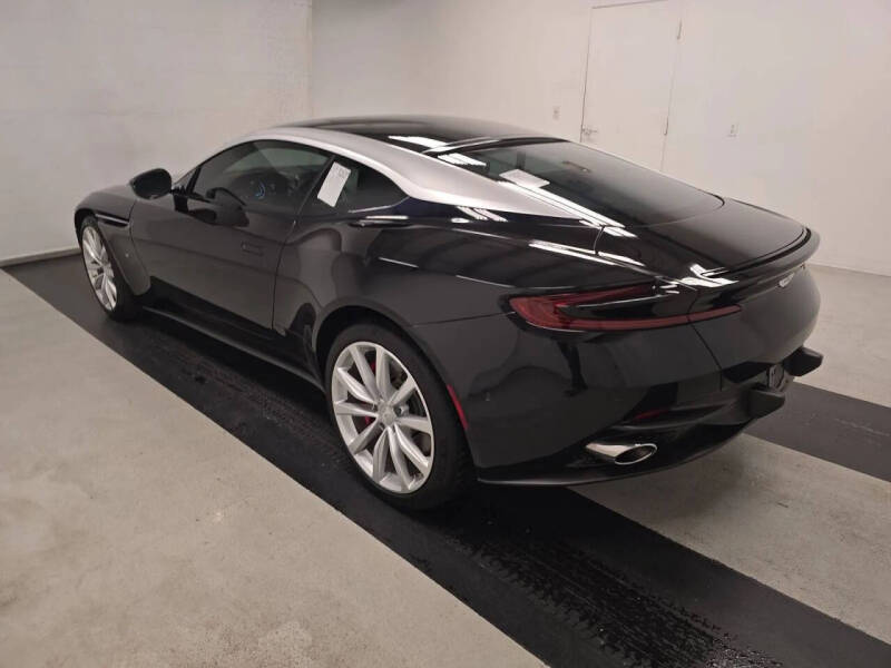 2018 Aston Martin DB11 V12