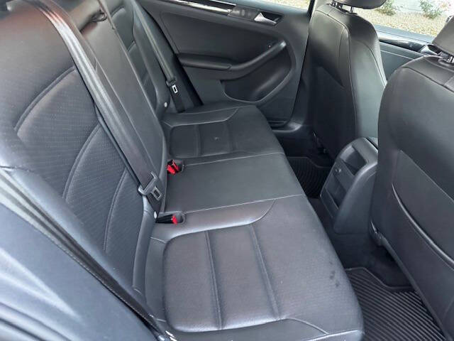 2017 Volkswagen Jetta 1.8T SEL