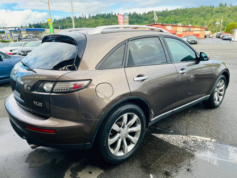 2005 Infiniti FX35