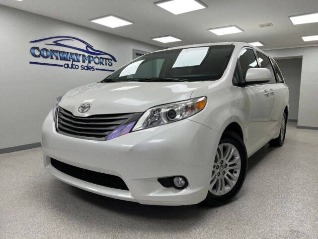 2017 Toyota Sienna for sale at Conway Imports in   Streamwood, IL