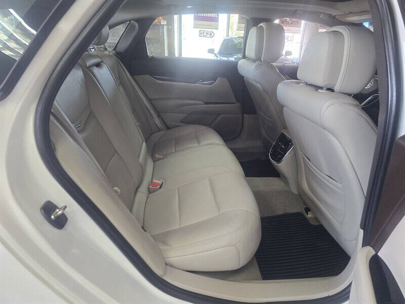 2014 Cadillac XTS Luxury Collection